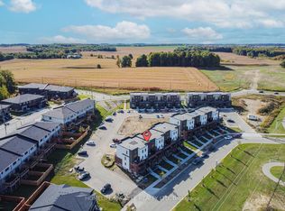 289 Chapel Hill Dr #49, Kitchener, ON N2R1N2