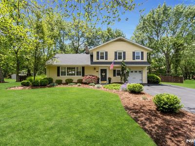 611 Maze Rd, River Vale, NJ, 07675