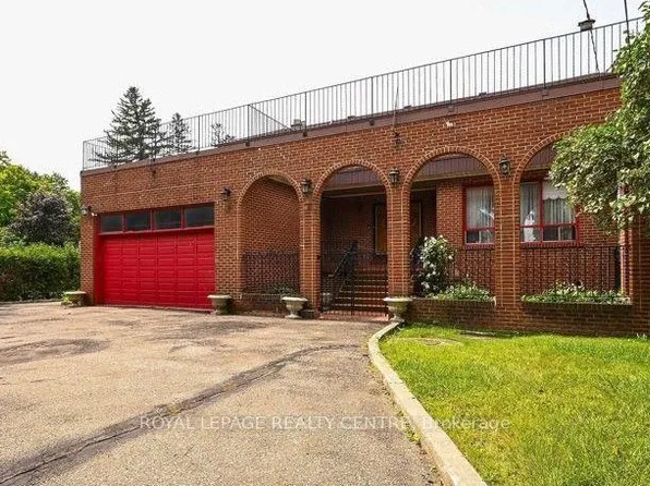 6800 2nd Line W, Mississauga, ON L5W 1M9