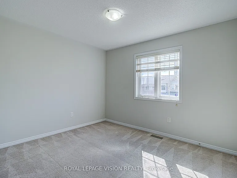 72 Jeanette St — Photo 19