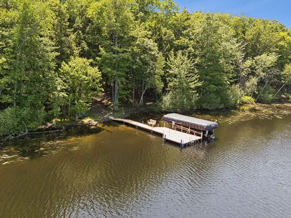 1 Evergreen Way, Gardiner, ME 04345