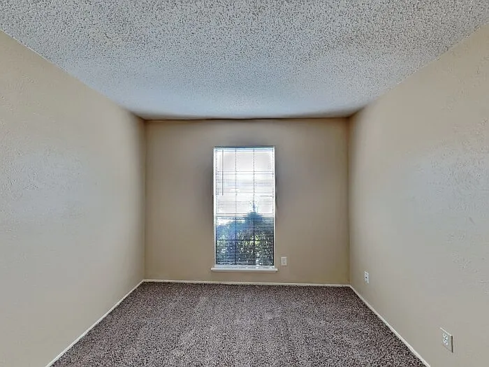 7409 Whitewood Dr — Photo 16