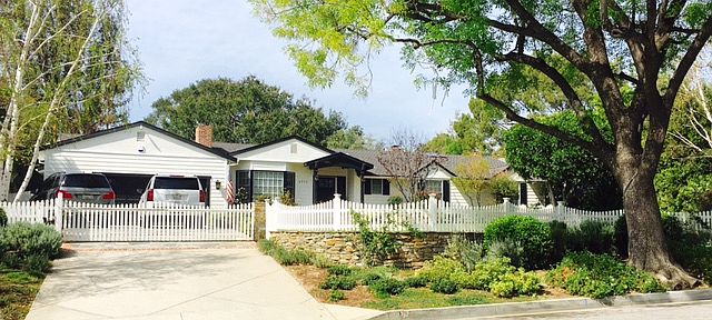 1st image of 4713 Vineta Ave