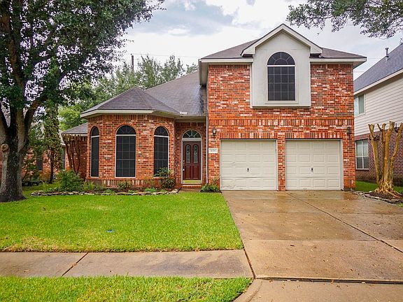 3rd image of 1634 Emerald River Dr