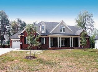 345 N Hiddenbrooke Dr, Advance, NC 27006