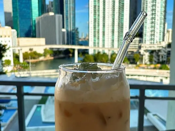 92 SW 3rd St APT 1210, Miami, FL 33130