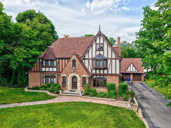 1117 South Dr, Flint, MI 48503