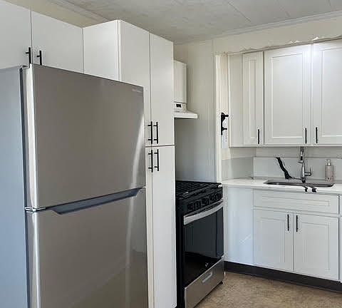 2nd image of 90 Mount Hermon Way APT 3