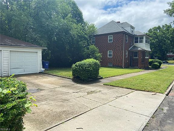 3rd image of 15501 Judson Dr