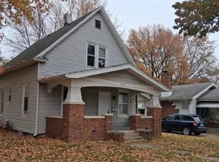 2004 E Wood St, Decatur, IL 62521