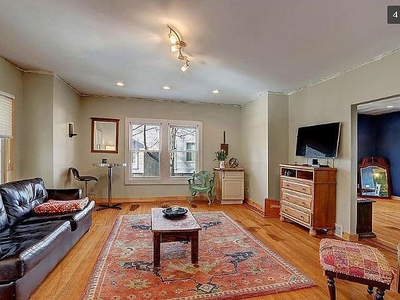 Home - Living Room 01