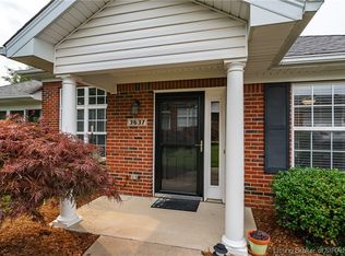 3637 Stonecreek Cir #C, Jeffersonville, IN 47130