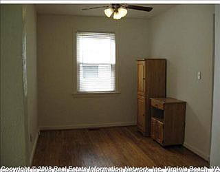 4th image of 3621 Pamlico Cir