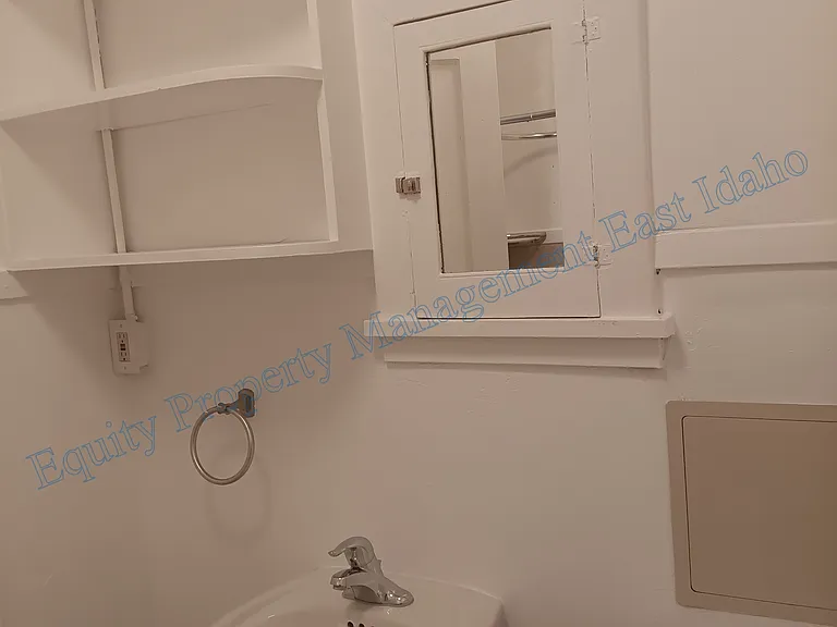 340 S Arthur Ave — Photo 14