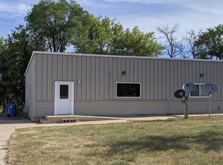 503 W Main St, Fredericksburg, IA 50630