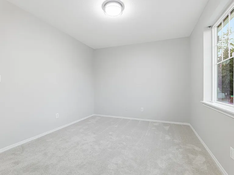 8622 187th Street Ct E — Photo 12