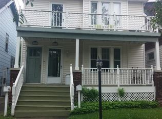 1224 Wayburn St, Grosse Pointe Farms, MI 48230