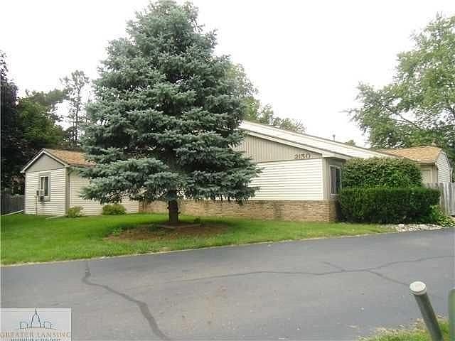 2150 Phillips Avenue, Holt, MI 48842
