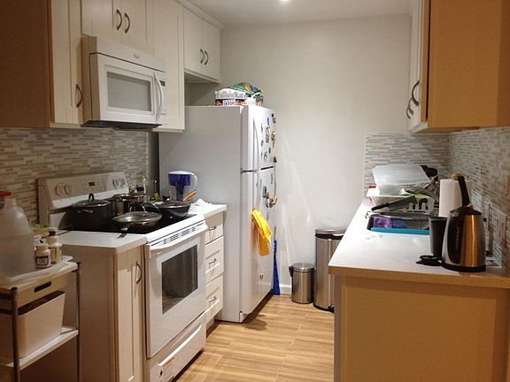 5th image of 948 Kiely Blvd Unit C