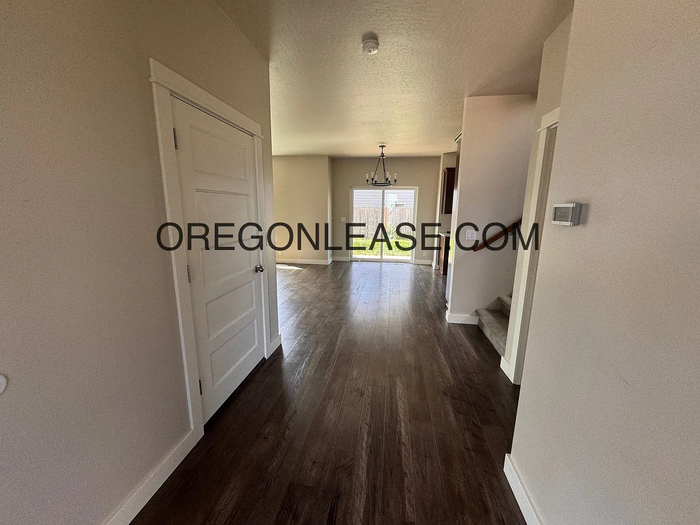 Modern 4-Bedroom Springfield Home with Custom Finishes & Fenced Yard — Photo 4