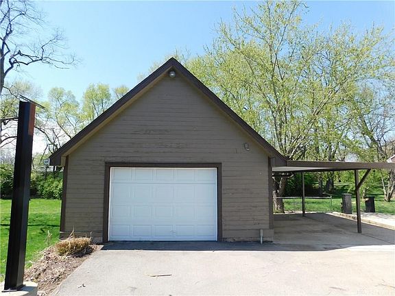 5th image of 2831 Old Troy Pike