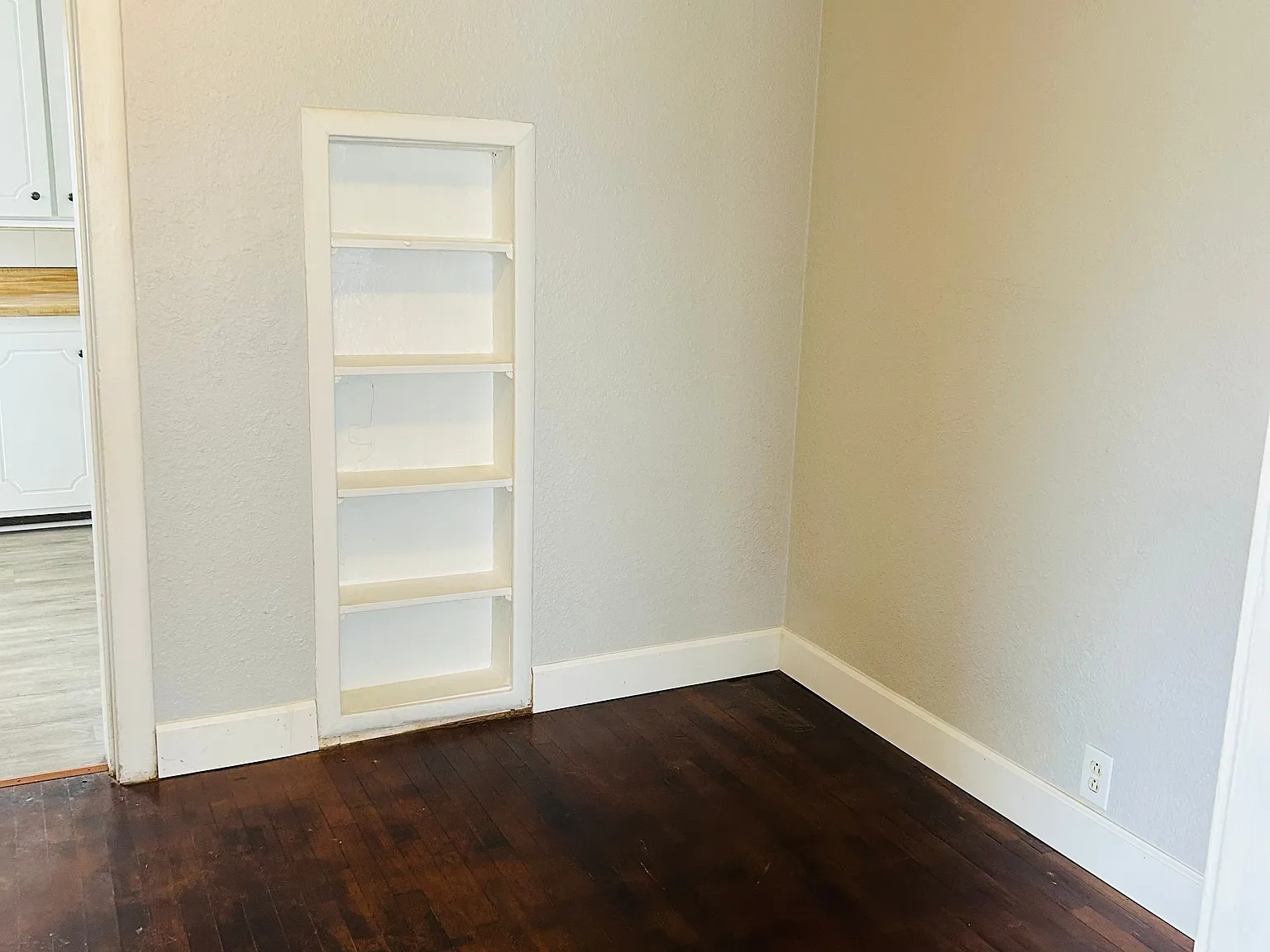 1 bed, 1.0 bath, 900 sqft, $925 — Photo 4