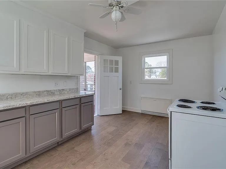 501 Sussex Dr #2 — Photo 11