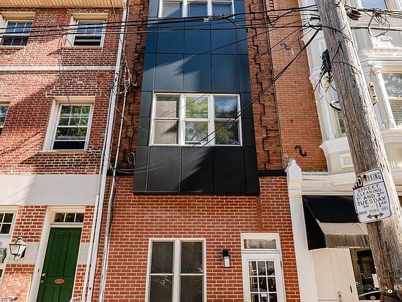 5th image of 319 Bainbridge St