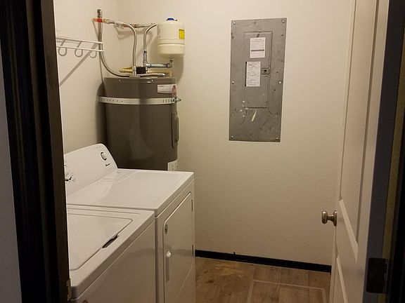 4th image of 1116 E 38th St