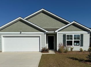 182 Cambridge Dr, Tabor City, NC 28463