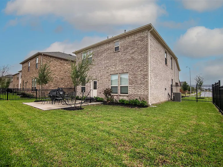 1001 Caramel Shores Dr — Photo 7