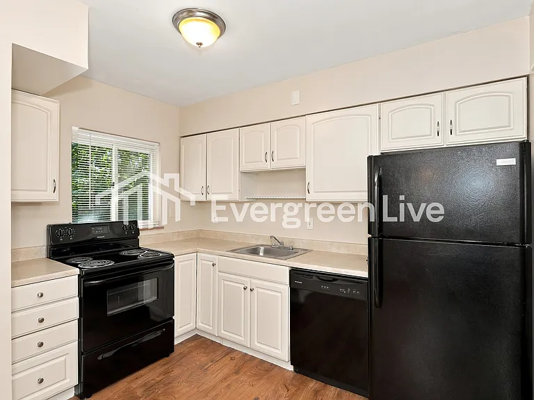 5263 Willnet Dr — Photo 4