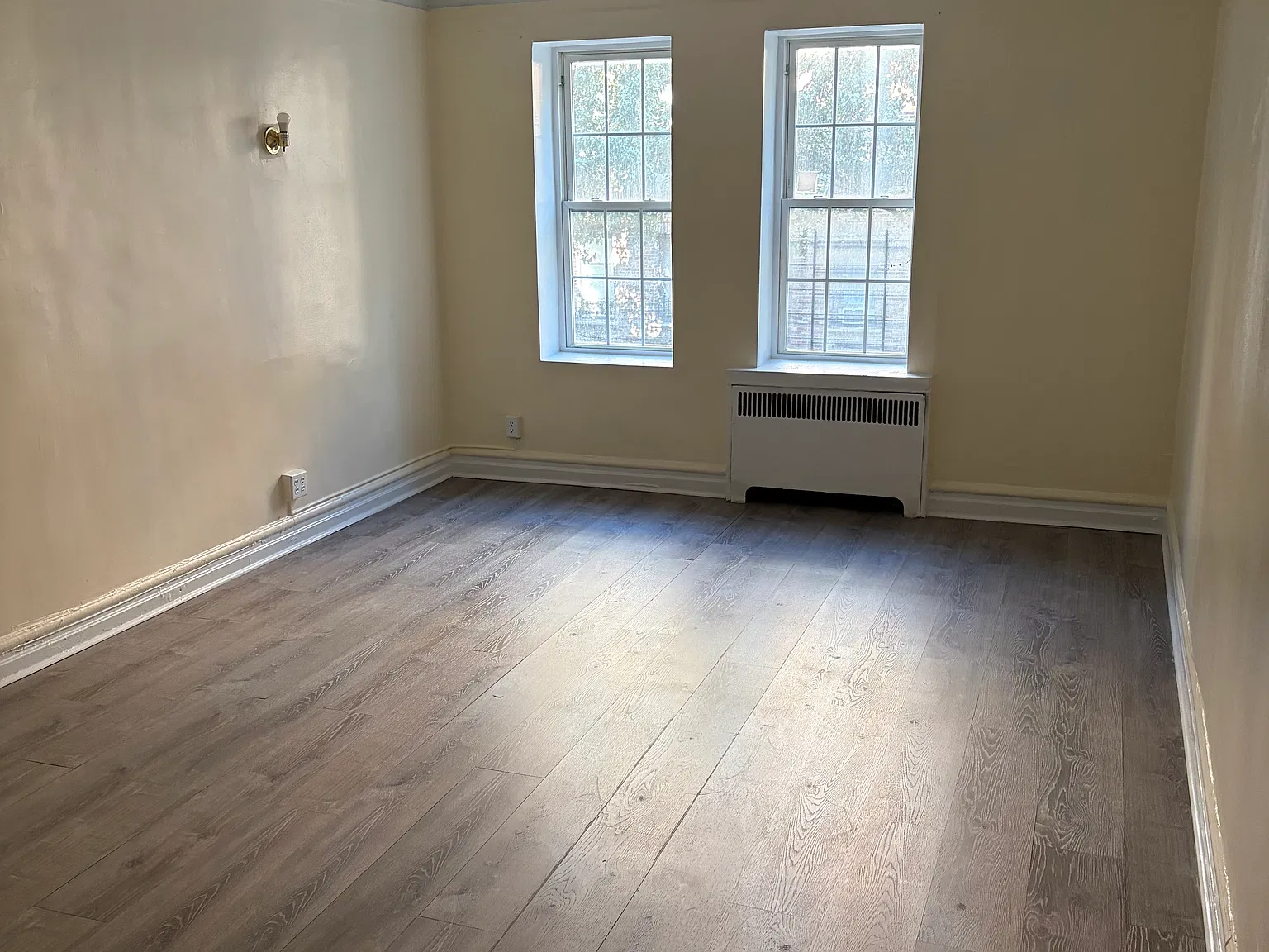 2 bed, 1400 sqft, $2,300 — Photo 2