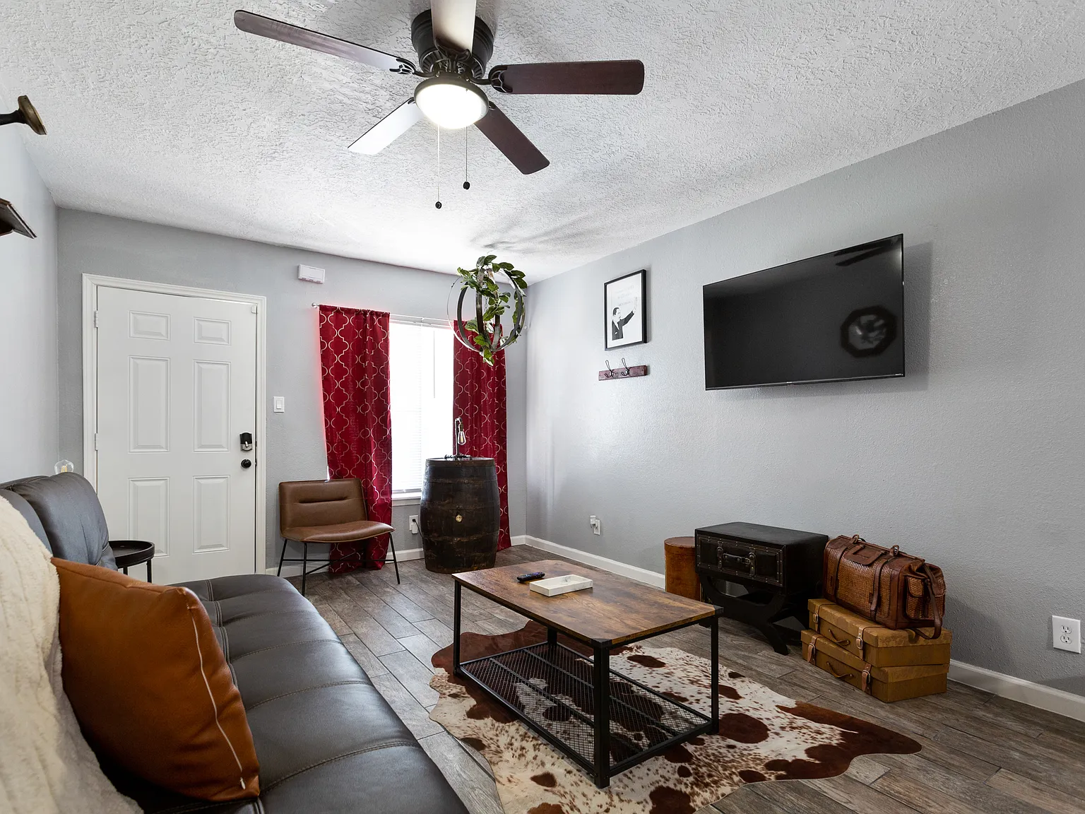 2402 Berry Street - 8 — Photo 2