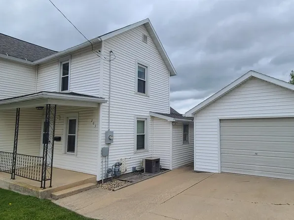 203 S Water St, Monona, IA 52159