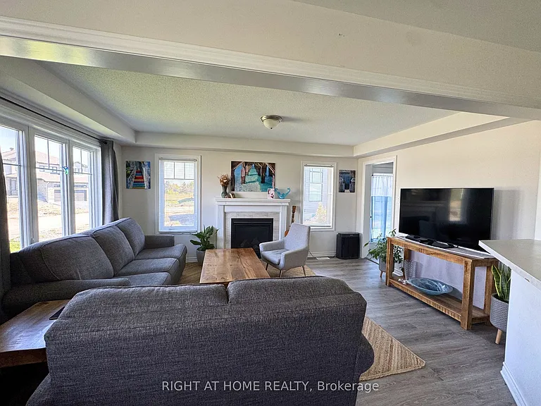 153 Cranesbill Rd — Photo 12