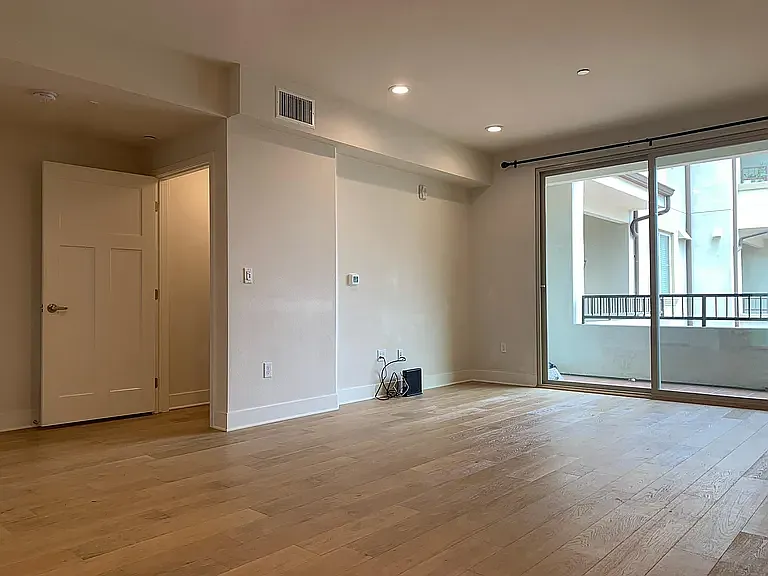 627 Deep Valley Dr #417 — Photo 6