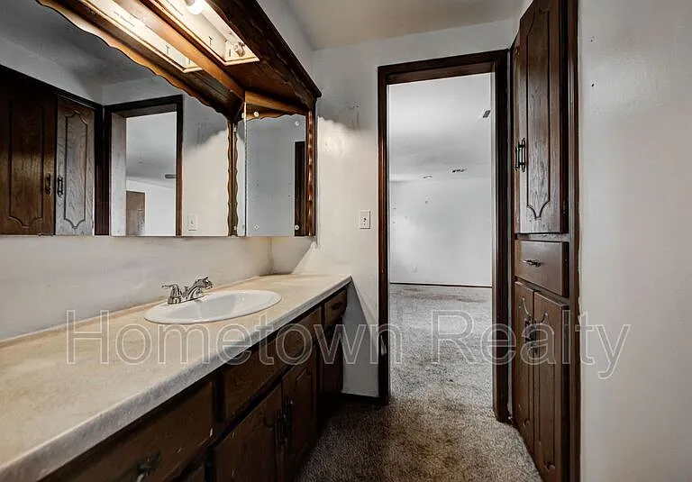 7301 Edenborough Dr — Photo 29