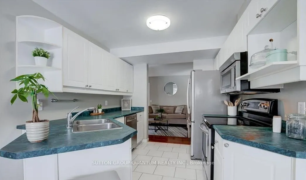 3 bed, $2,500 — Photo 2