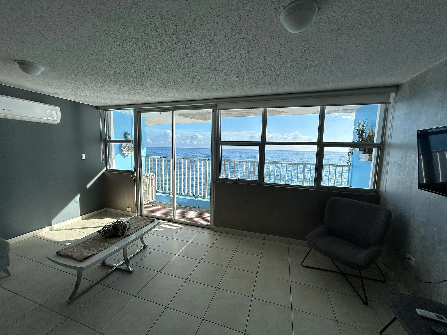 1 bed, 850 sqft, $2,500 — Photo 3