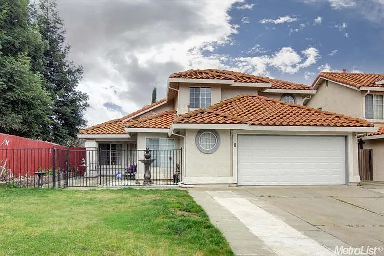 8 Jeresa Ct photo 1