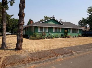 257 S 72nd St, Springfield, OR 97478