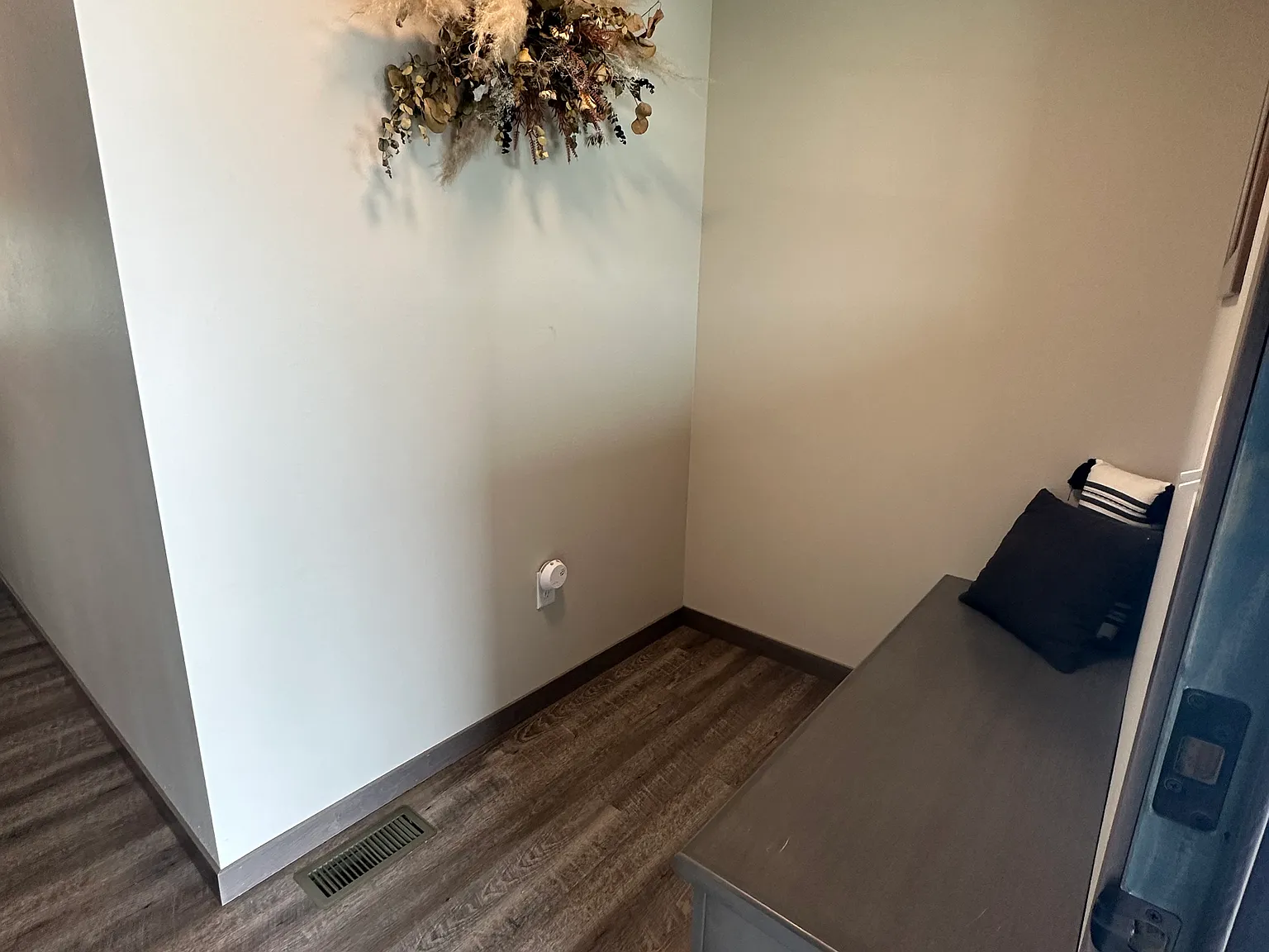 3 bed, 1336 sqft, $2,200 — Photo 2