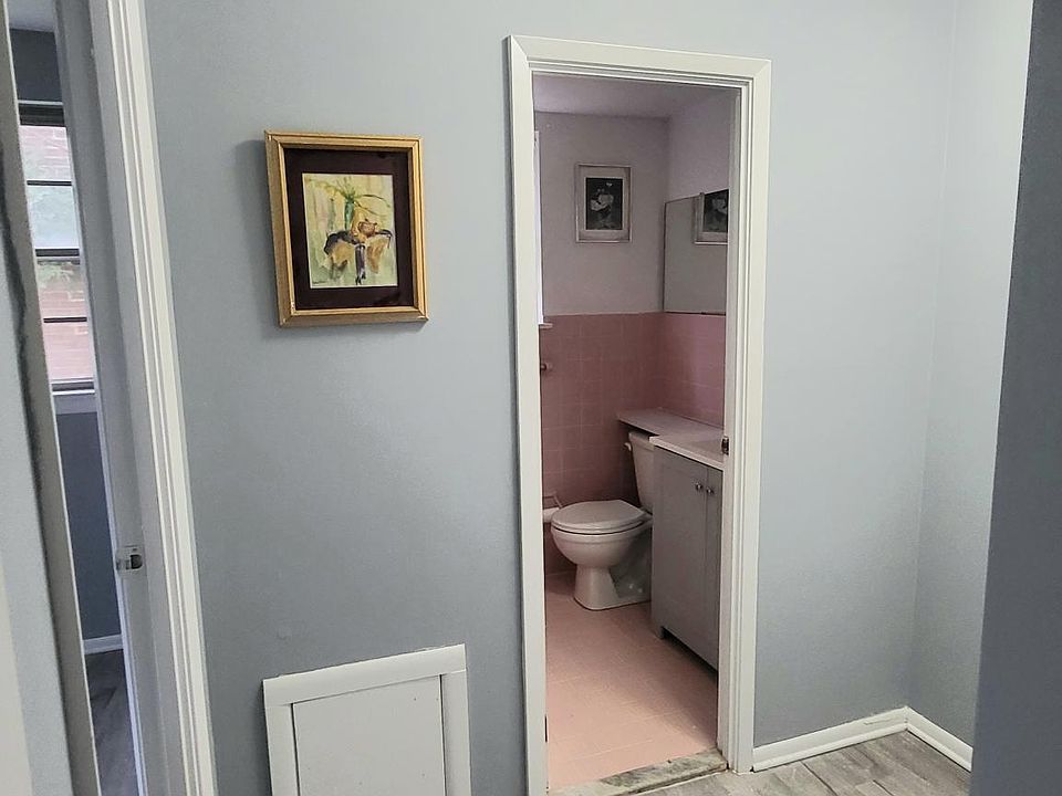 1st image of 9841 Wistaria St