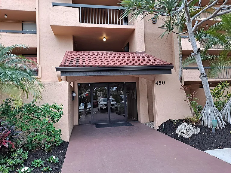 450 Egret Cir — Photo 23