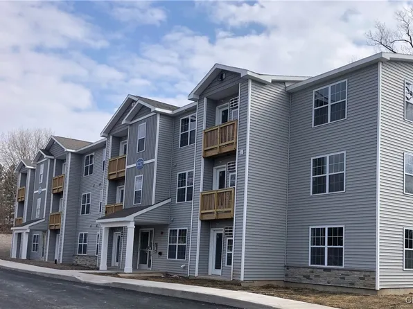 1219 Tulip St #215, Liverpool, NY 13090