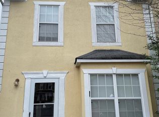 3825 Meadow Green Ct, Peachtree Corners, GA 30092