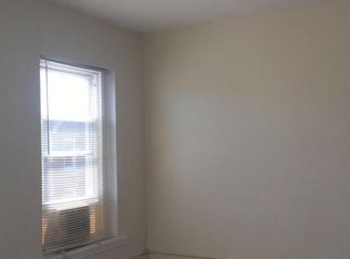 1515 Tasker St #2R, Philadelphia, PA 19145