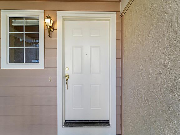 3rd image of 129 Manchester Dr