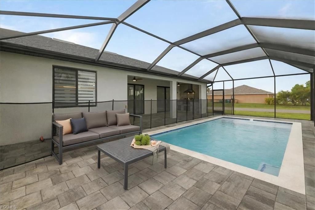 next background image